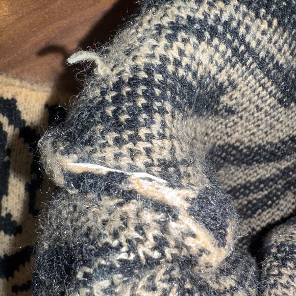 Forever 21 Zebra Print Sweater – Cozy, Chic, Women’s M, Like New - Picture 8 of 8